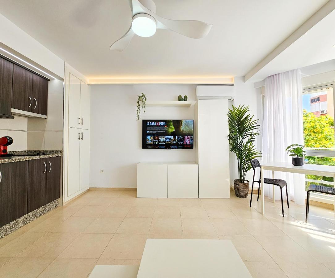 Estudio Vip Mediterraneo - Alojamientos La Torre ตอร์เรเดลมาร์ ภายนอก รูปภาพ
